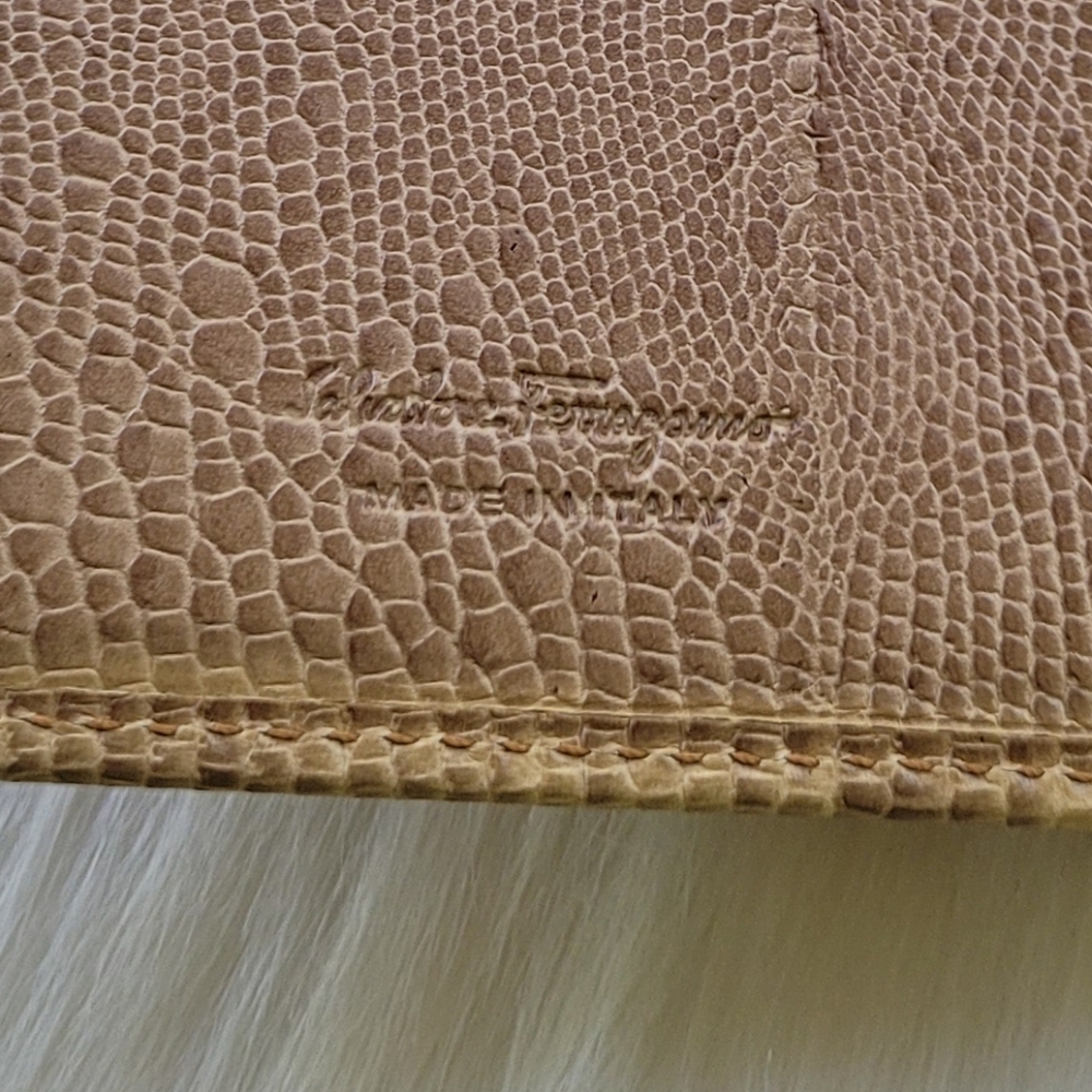 Salvatore Ferragamo Crocodile Embossed Beige Card Case Wallet - Picture 14 of 15